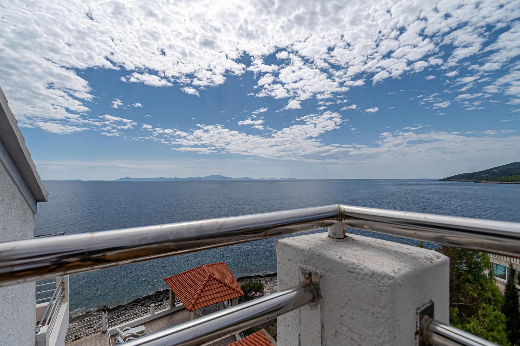 Family Friendly Apartments With A Swimming Pool Zavalatica, Korcula - 183 エクステリア 写真