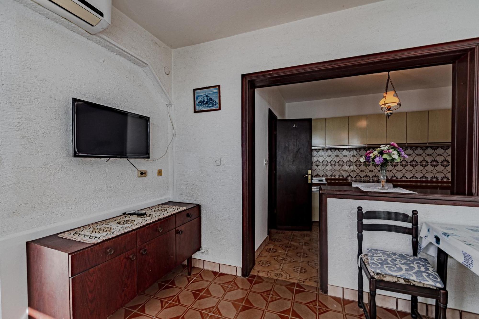 Family Friendly Apartments With A Swimming Pool Zavalatica, Korcula - 183 部屋 写真