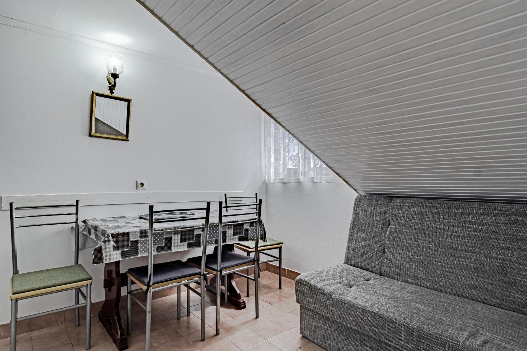 Family Friendly Apartments With A Swimming Pool Zavalatica, Korcula - 183 部屋 写真