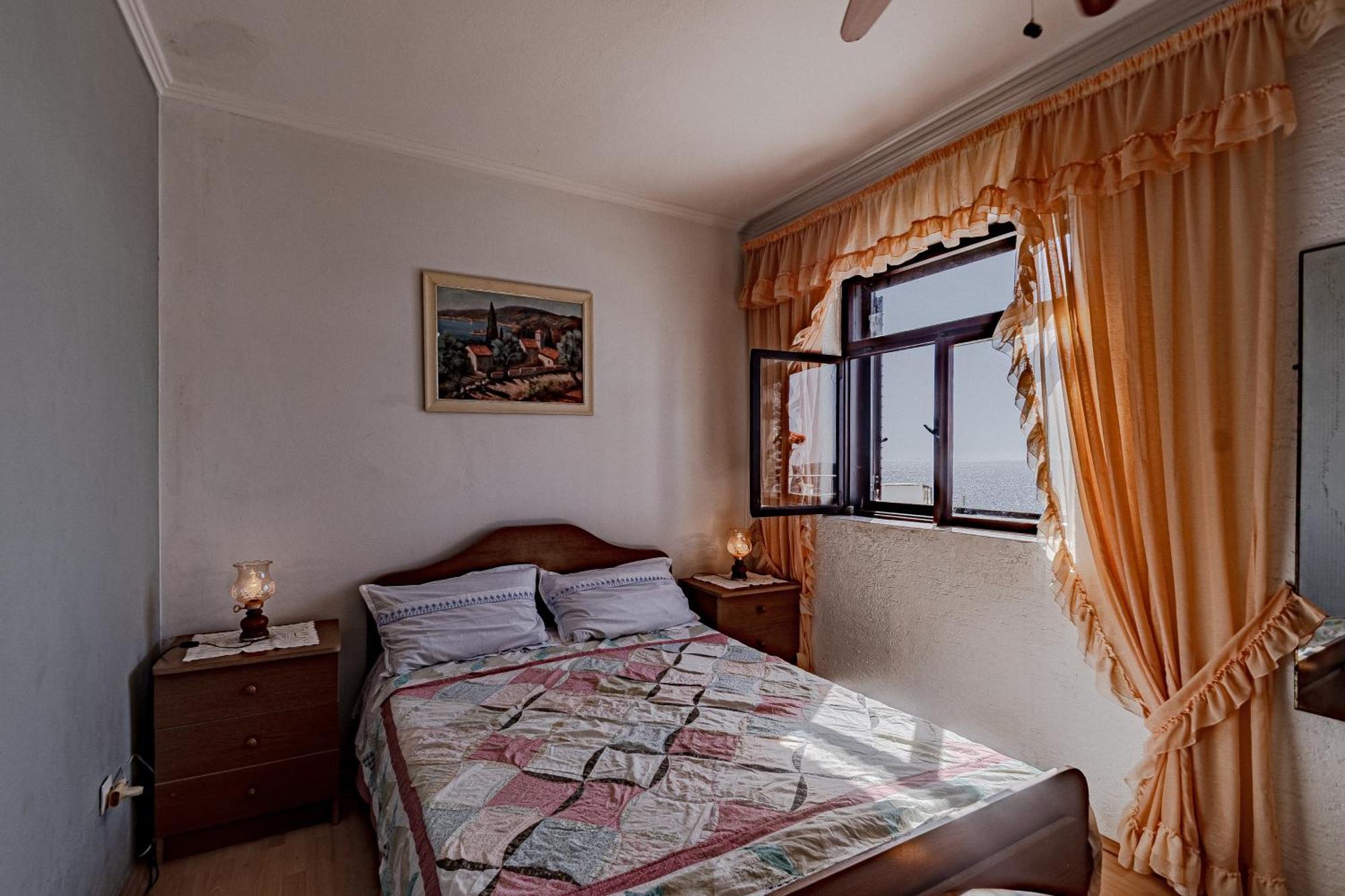 Family Friendly Apartments With A Swimming Pool Zavalatica, Korcula - 183 部屋 写真